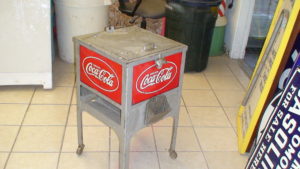 COLLECTABLE SIGNS ...Coca Cola Glasscock cooler